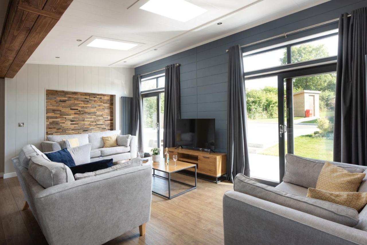 Primrose Lodge, 25 Roadford Lake Lodges Lifton Екстер'єр фото