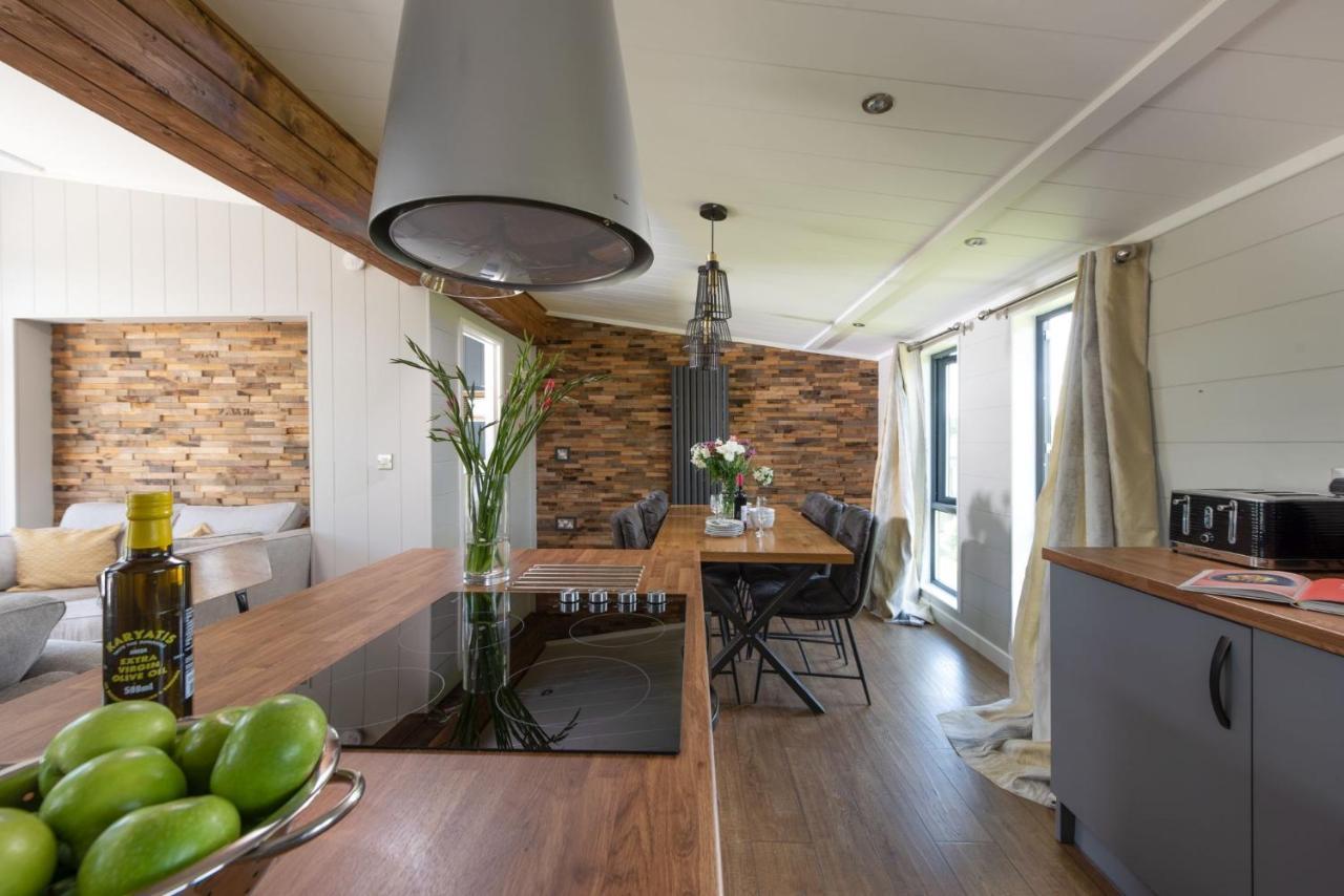 Primrose Lodge, 25 Roadford Lake Lodges Lifton Екстер'єр фото