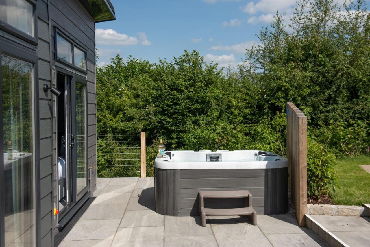 Primrose Lodge, 25 Roadford Lake Lodges Lifton Екстер'єр фото